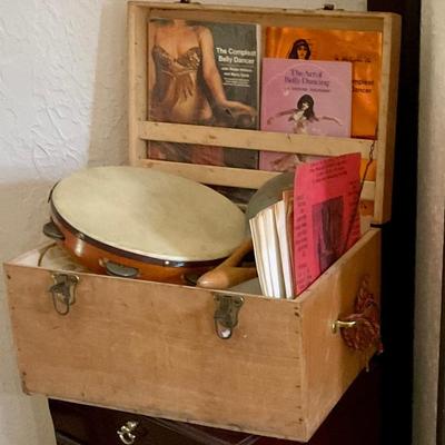 Belly dancing kit with instructions