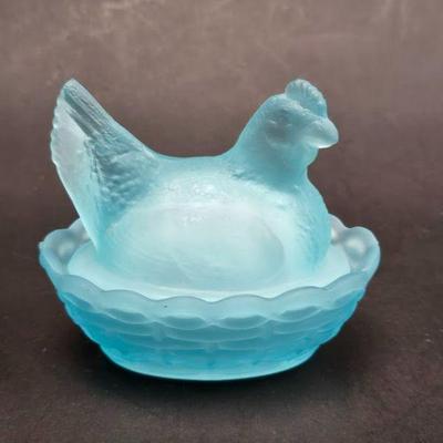 Tiny Blue Hen on Nrst
