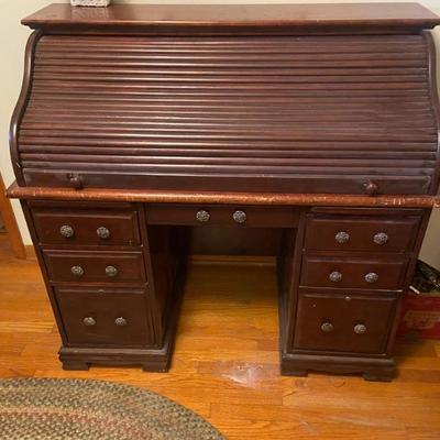 Roll top desk