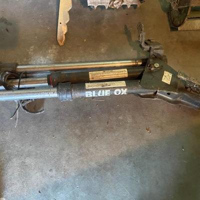 Blue Ox tow unit