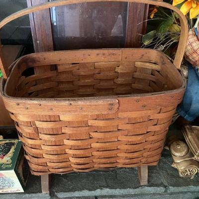 Magazine basket