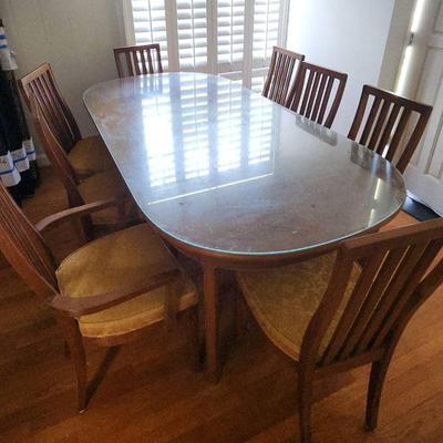 NVN174 - Dining Table with Matching Chairs (8)