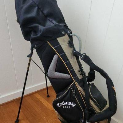 NVN095 - Golf Clubs