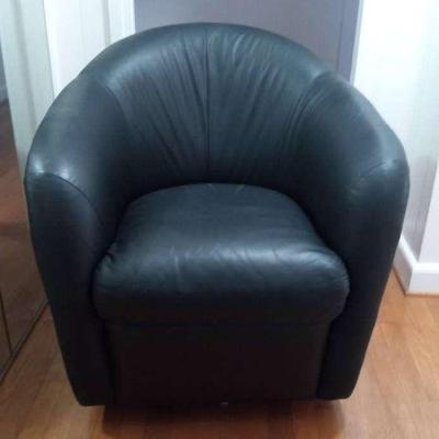 NVN013- Italsafo Leather Swivel Chair