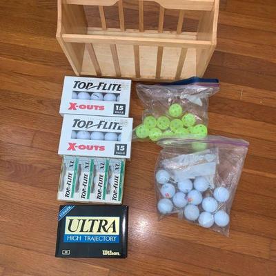 NVN136 Golfballs and Whiffle Balls