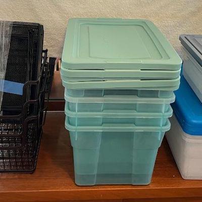 NVN026 Rubbermaid & Sterelite Plastic Storage Containers