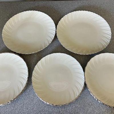 NVN200- Vintage Lenox Weatherly Dinner & Serving Plates 