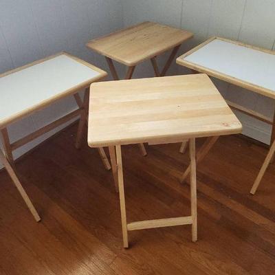 NVN091 - Mixed Set of Four Folding Tray Tables 