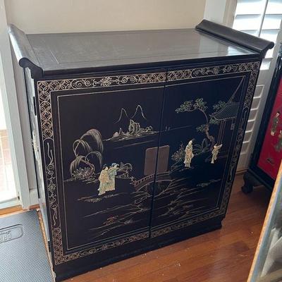 NVN016 Chinese Black Lacquered Bar Cabinet 