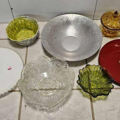 NVN197-Mystery Lot Of Miscellaneous Bowls, Dishes, Platters