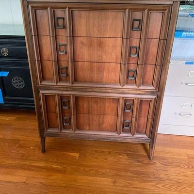 NVN155- 5 Drawer Pressed Wood Dresser 