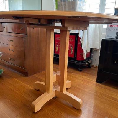 NVN057- Wooden Collapsable Table