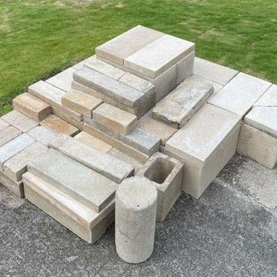 NVN010- Mystery Lot Of Bricks 