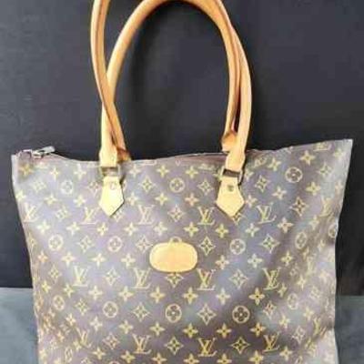 NVN120 - *Louis Vuitton Monogram like Tote