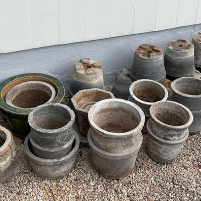 NVN001- Concrete Pots 