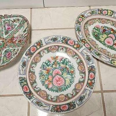 NVN171- Three Vintage Famille Rose Medallion Asian/Chinese Porcelain Platters