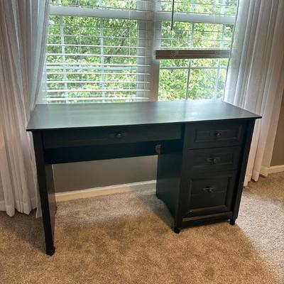 Desk w/ drawers