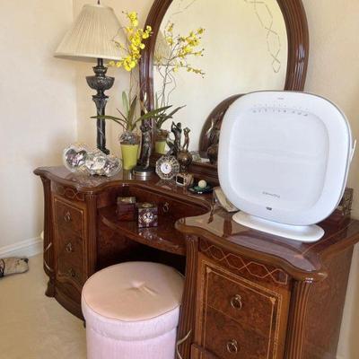 Vanity with mirror