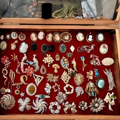 Vintage Costume Jewelry 