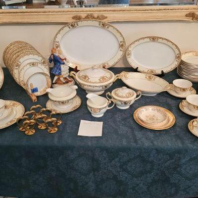 Meito China -Gilded/93 Pieces