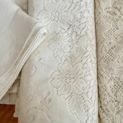 (3) Cotton Lace Table Clothes - Damask Napkins - Linen Tableclothes