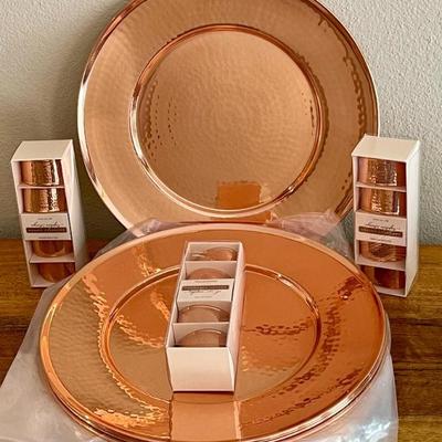 (12) William Sonoma Copper Tone Metal Hammered Chargers And (12) Napkin Rings NIB