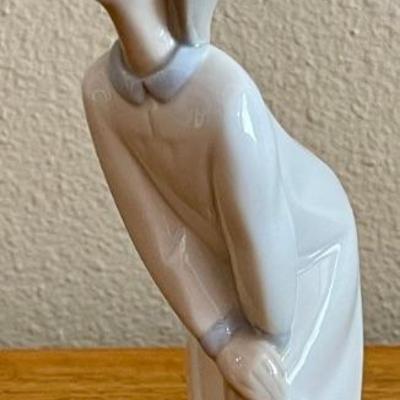 Lladro Hand Made In Spain Vintage 7.5 Inch Kissing Girl Figurine A-3 M