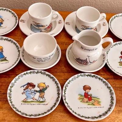 Beatrix Potter Wedgwood Peter Rabbit Partial Tea Set - Creamer Plates. Cups, Saucer - (6) Walter Plates
