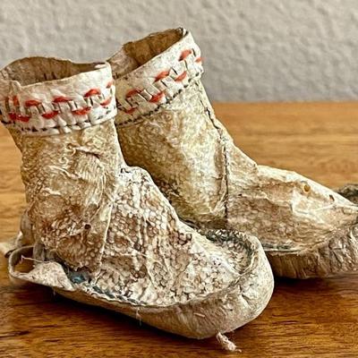 Pair Of Miniature Native American Snake Skin And Leather Moccasins (as Is) 