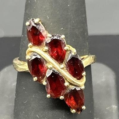 14kt Gold and Ruby Ring size 9, TW 4.4g, Tested