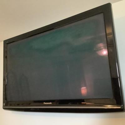 $150- 40" Panasonic TV with Roku 
