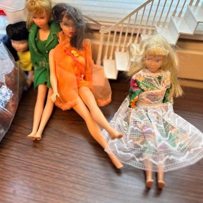 Vintage Barbies 