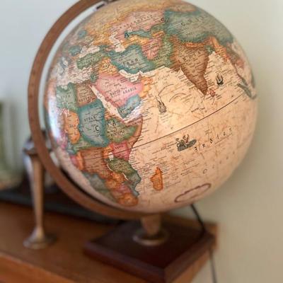 Light up Globe Lamp 