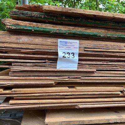 Numerous lots of wood and building Materials

