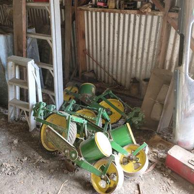 Barn John Deere, ladders, Misc, Seed Boxes