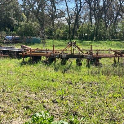 Tractor 
 Implement https://levyestateservices.hibid.com/lots