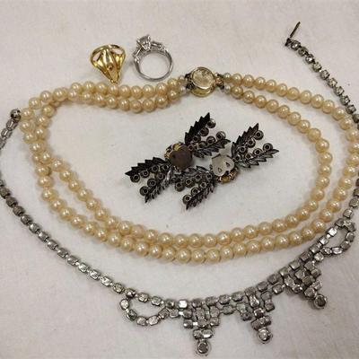 VINTAGE COSTUME JEWELRY