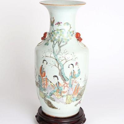 Chinese Porcelain Vase of Women and Children, Qing Dynasty 1636-1912