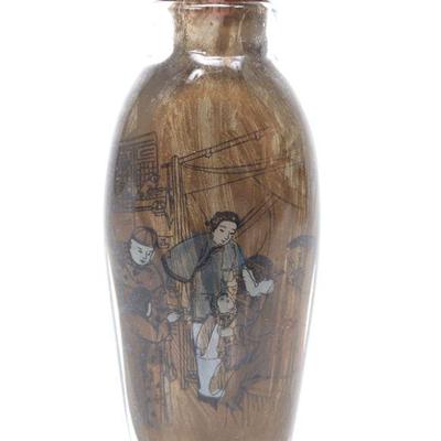 Chinese Reverse Painted Snuff Bottle