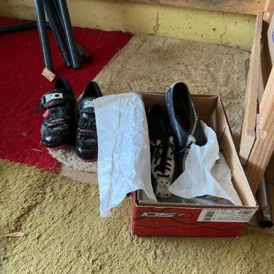 bike shoes sz 8?