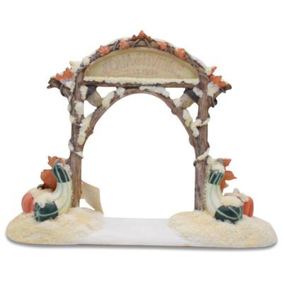 Charming Tails by Dean Griff "Squashville" Village Sign Accessory