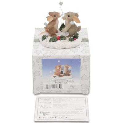 Fitz & Floyd Charming Tails "Catchin' Snowflakes" Christmas Figurine