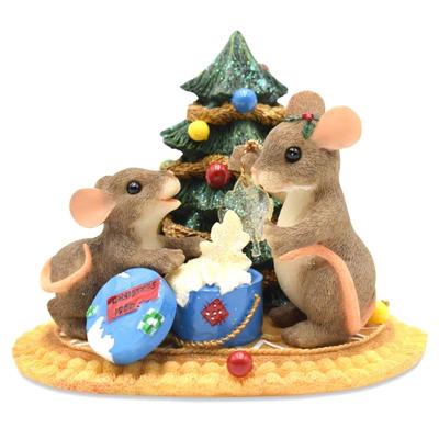 Charming Tails "Christmas Treasures" 97/19 Figurine