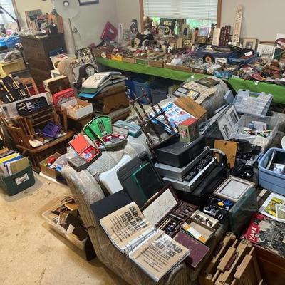 Estate sale photo