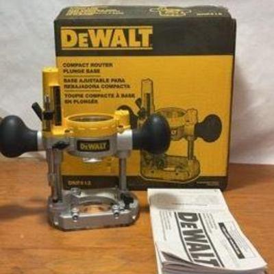 Dewalt Compact Router Plunge Base DNP612

