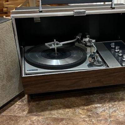 Mid Century GE Portable Turntable & Speakers * Working
