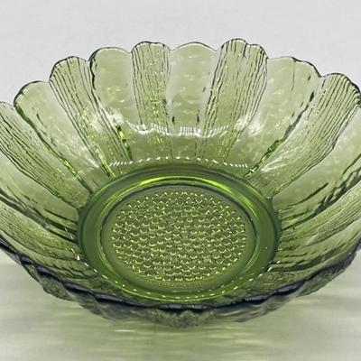Vintage Avocado Green Tiara Glass Sunflower Bowl