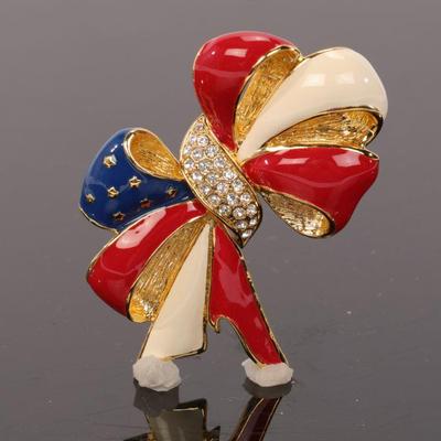 Joan Rivers brooch