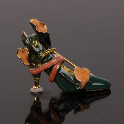 Victorian shoe brooch