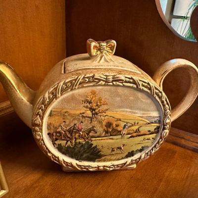Sadler Teapot

